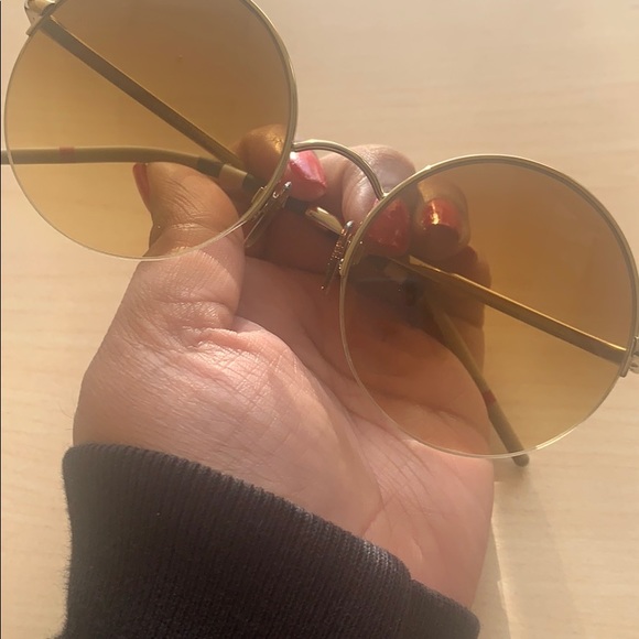Burberry sunglasses - Picture 4 of 4